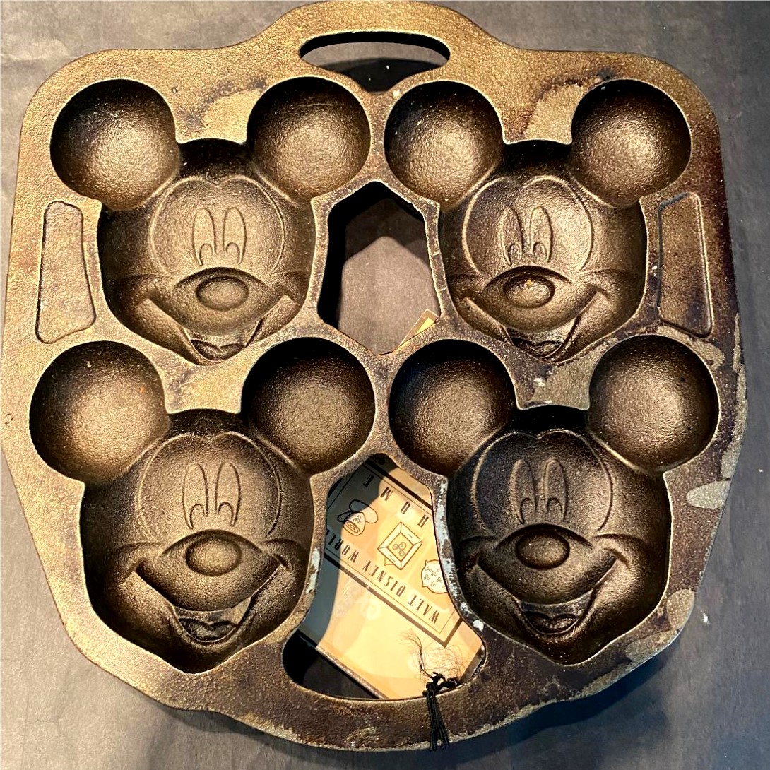 Mickey Mouse Muffin Pan 2025