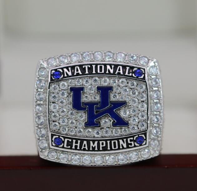 2012 COLLEGE BASKETBALL NATIONAL CHAMPIONS Rare Collectible High-Quality Replica NCAA Basketball Silver Championship Ring with Cherrywood Display Box Wildcats UNIVERSITY OF KENTUCKY