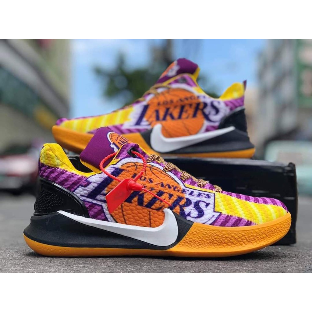 kobe low cut